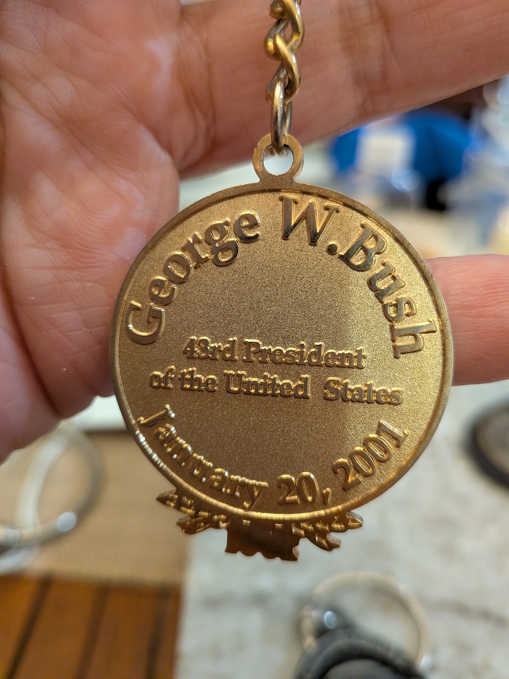 Gold-Tone Capitol Inauguration Commemorative Keychain - Picture 5 of 5
